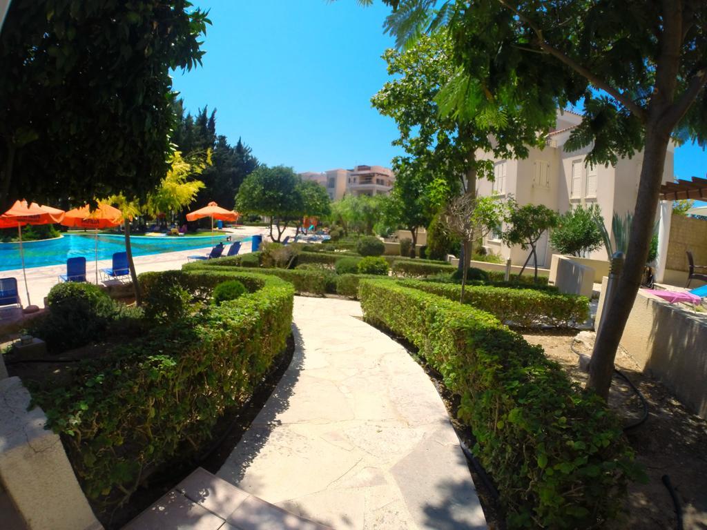 Villa Hesperides Gardens Paphos Exterior foto