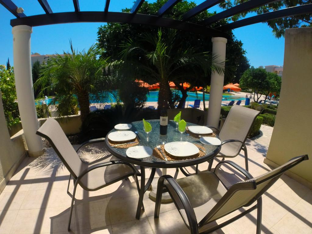Villa Hesperides Gardens Paphos Exterior foto