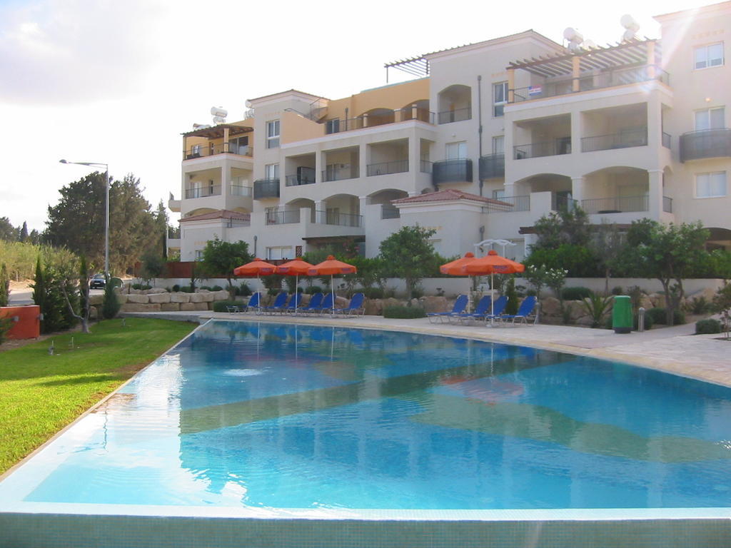 Villa Hesperides Gardens Paphos Exterior foto