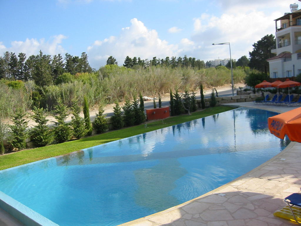 Villa Hesperides Gardens Paphos Exterior foto