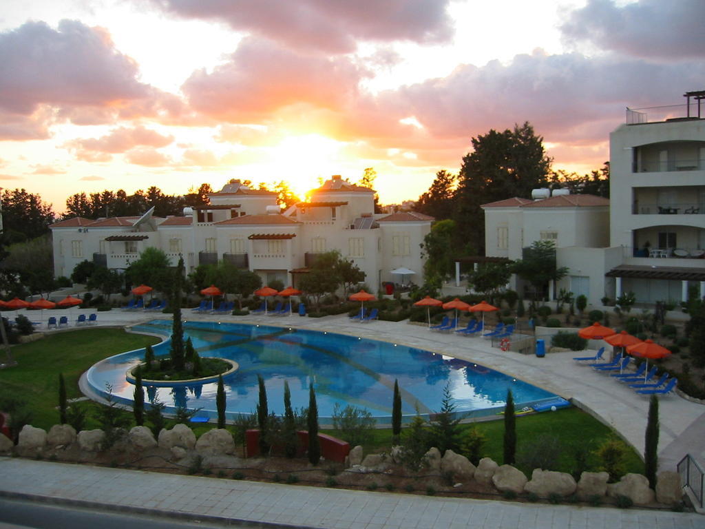 Villa Hesperides Gardens Paphos Exterior foto